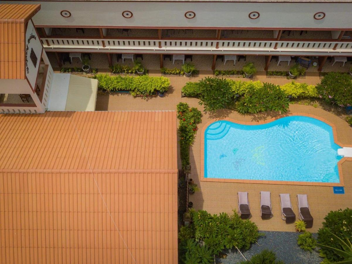 Namphung Phuket Boutique Resort Rawai Kültér fotó