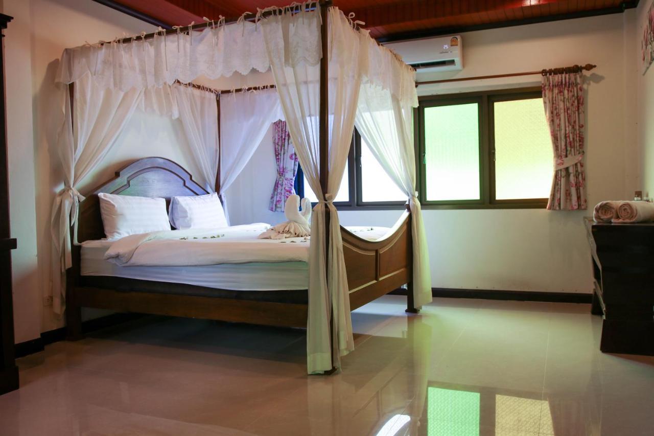 Namphung Phuket Boutique Resort Rawai Kültér fotó
