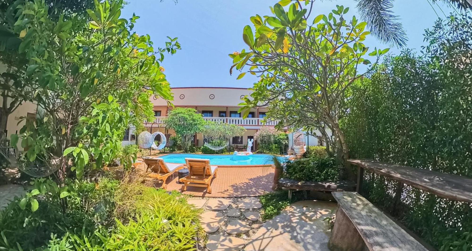 Namphung Phuket Boutique Resort Rawai Kültér fotó