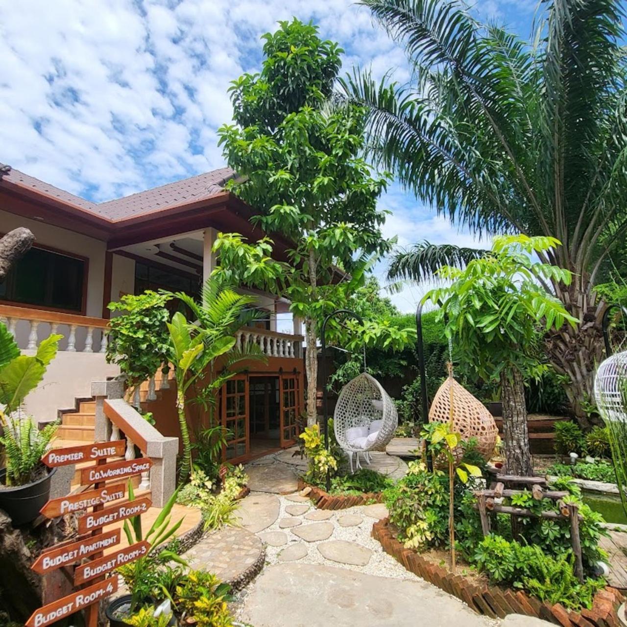 Namphung Phuket Boutique Resort Rawai Kültér fotó
