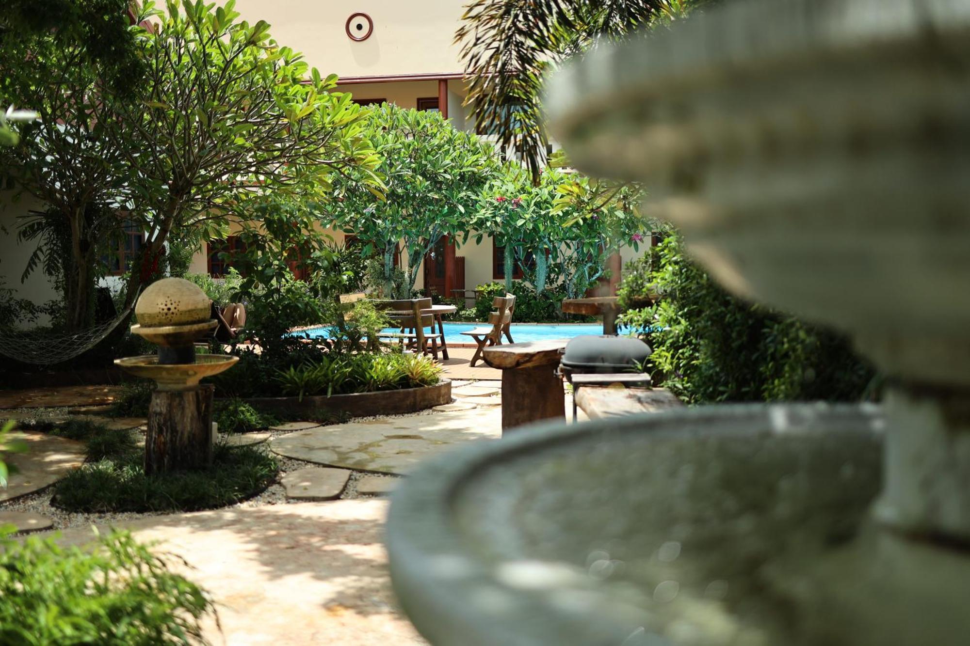 Namphung Phuket Boutique Resort Rawai Kültér fotó